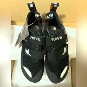 Climb X Rave Strap Climbing Shoe Black - Women's 8.5 / Men's 7.5